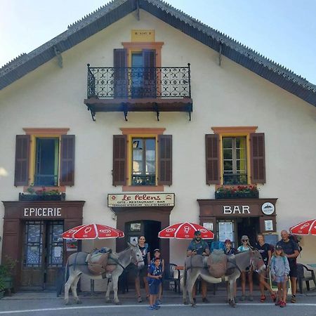 Gite Le Pelens Saint-Martin-dʼEntraunes 外观 照片