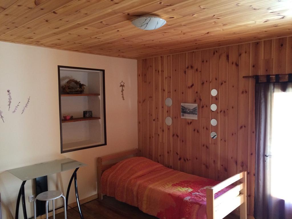Gite Le Pelens Saint-Martin-dʼEntraunes 外观 照片
